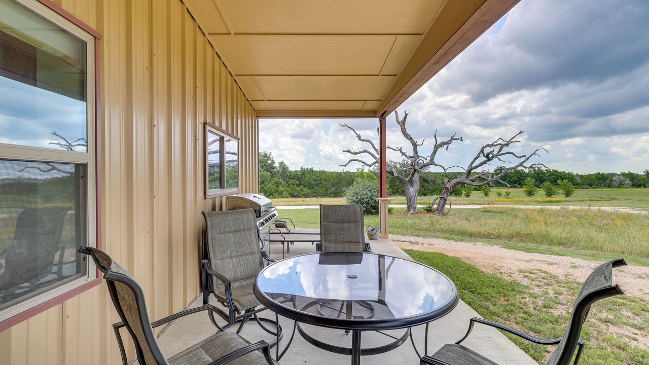 Photo of Outdoor in Oatmeal