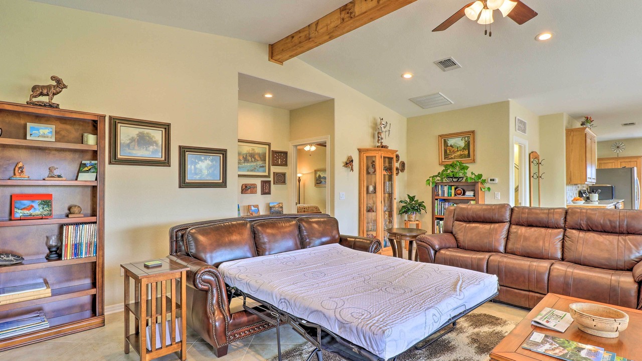 Photo of Livingroom in Oatmeal