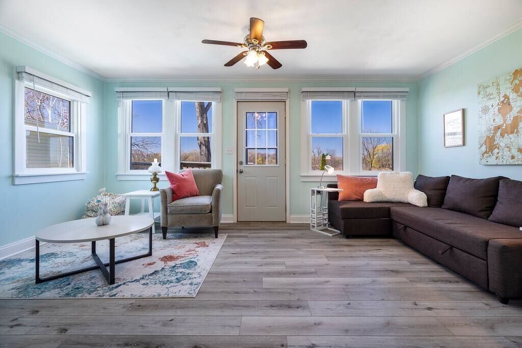 Photo of Livingroom in Spring Grove