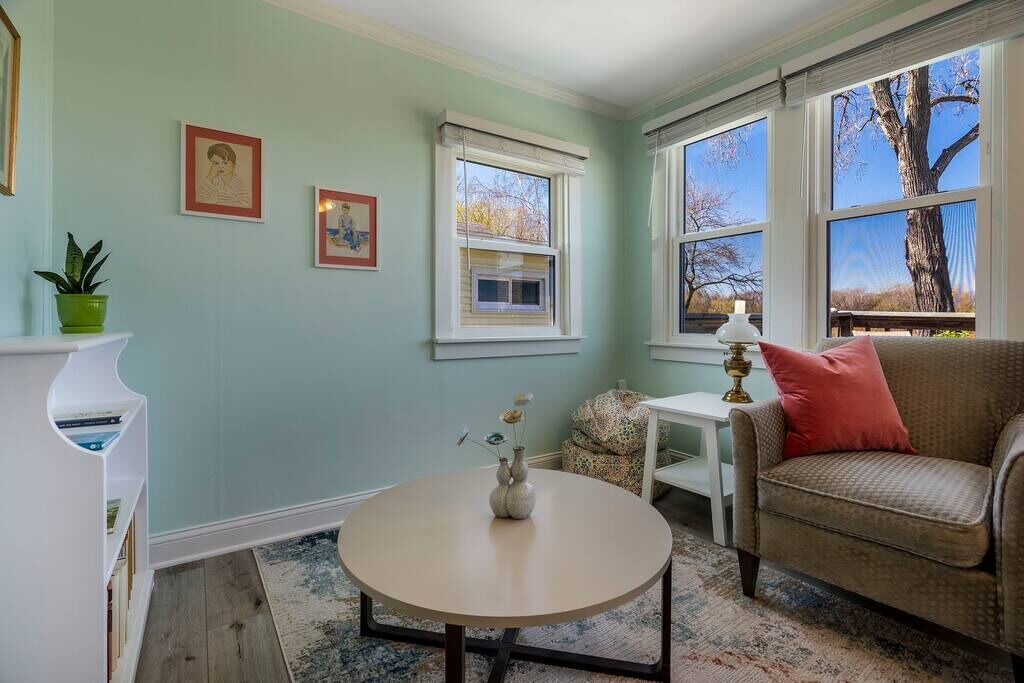 Photo of Livingroom in Spring Grove