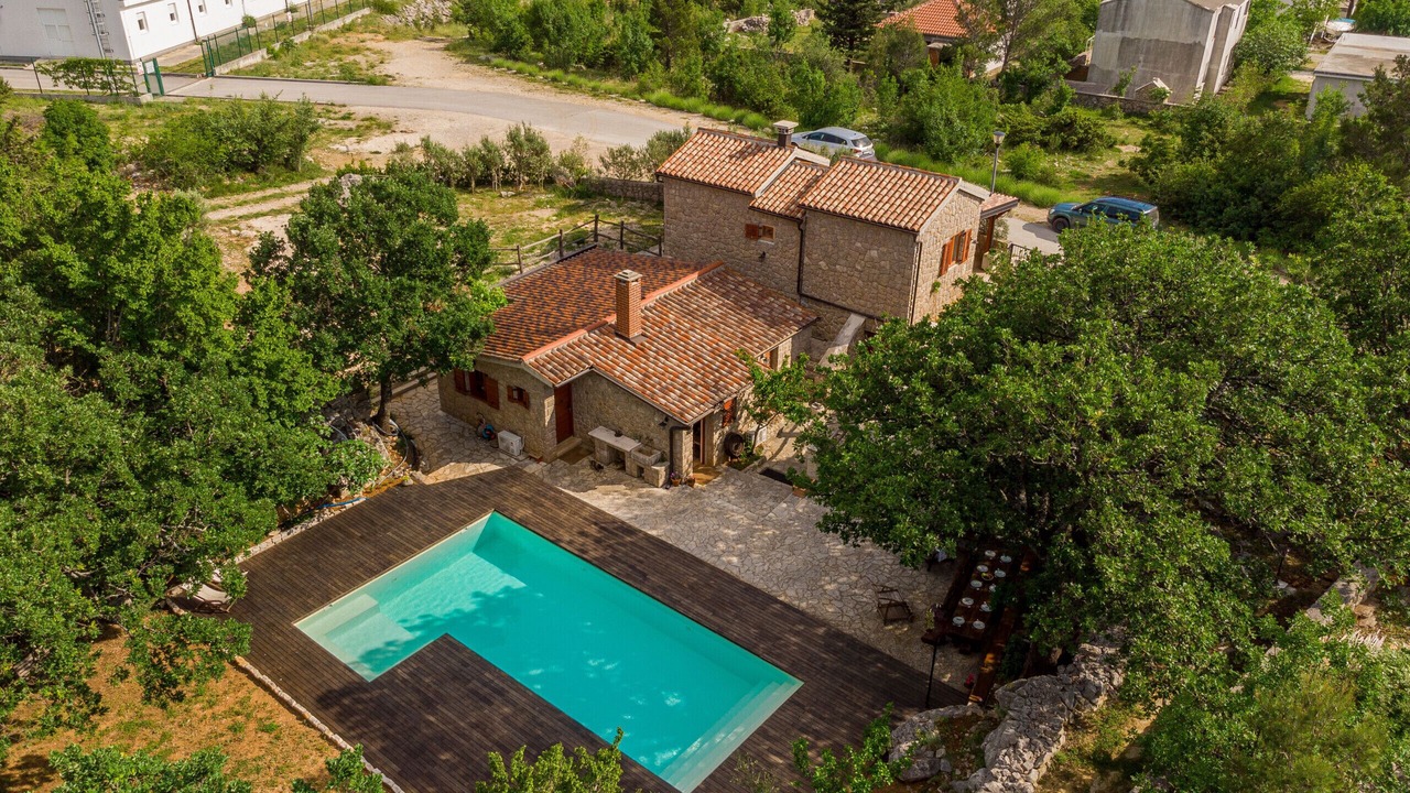 Photo of Outdoor in Seline