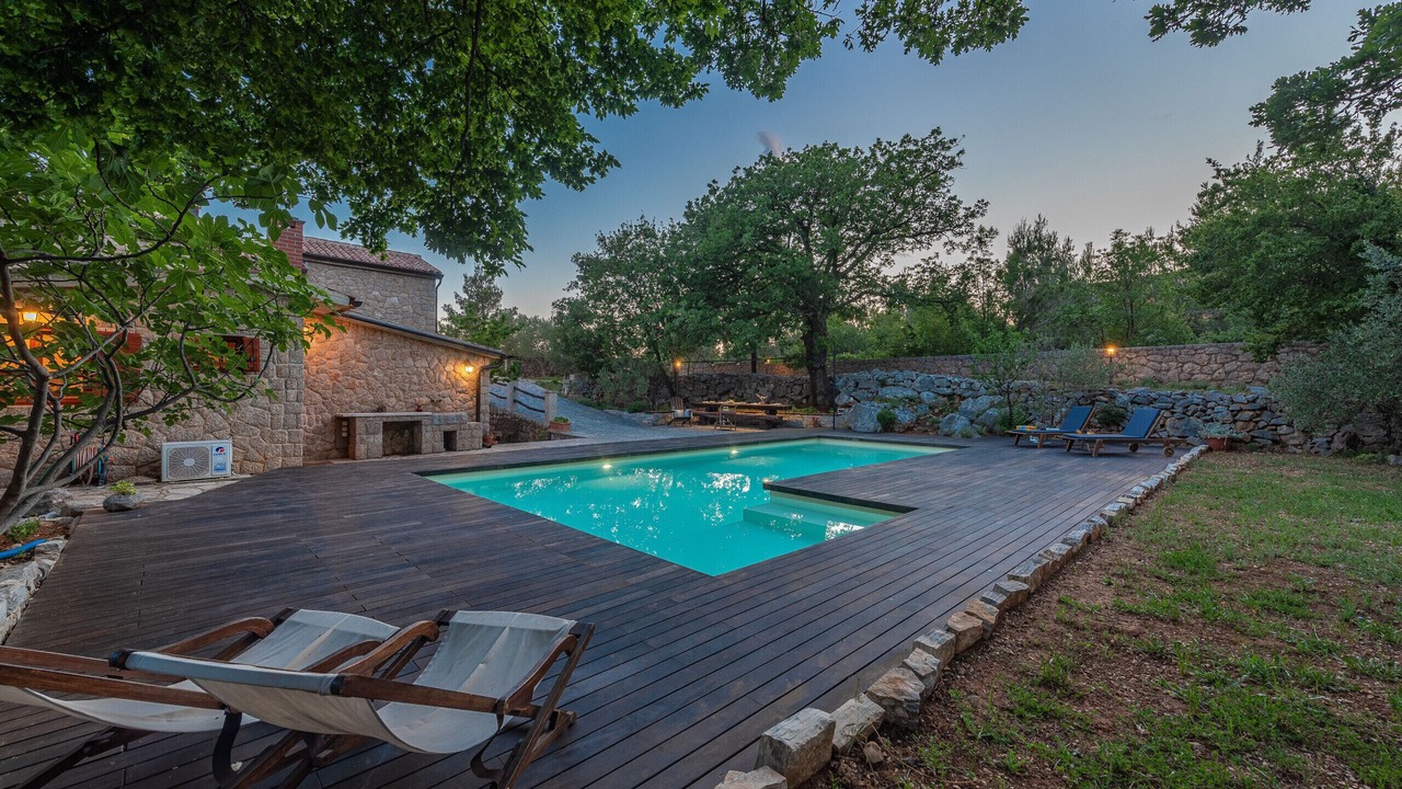 Photo of Outdoor in Seline