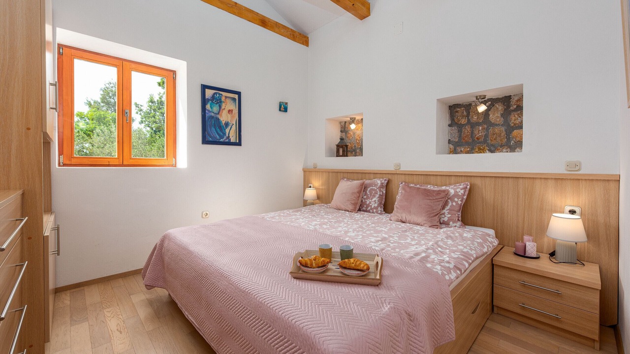 Photo of Bedroom in Seline