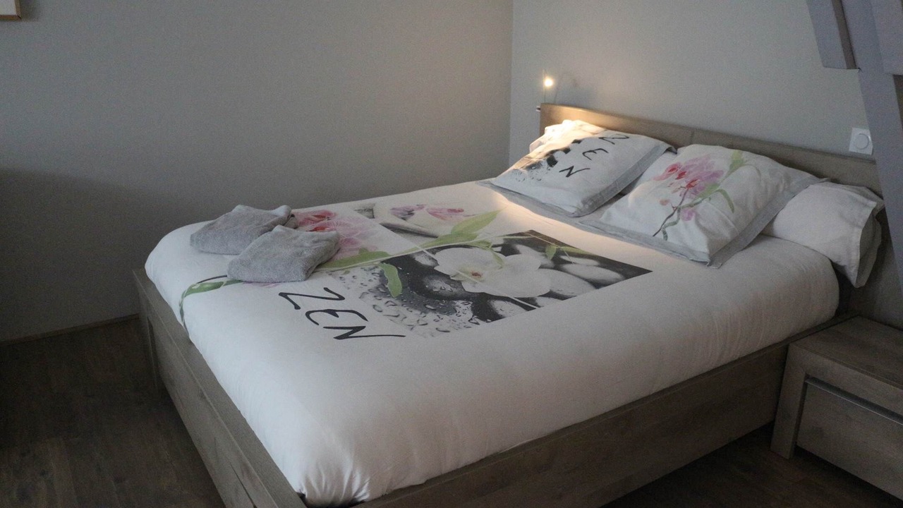 Photo of Others in Aurice