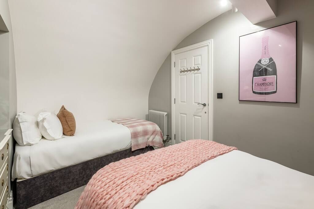 Photo of Bedroom in Bath