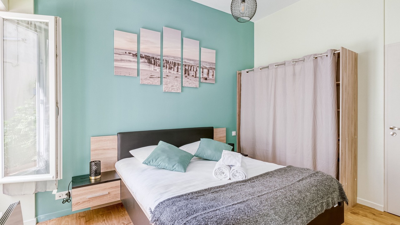 Photo of Bedroom in Republique - Les Ponts