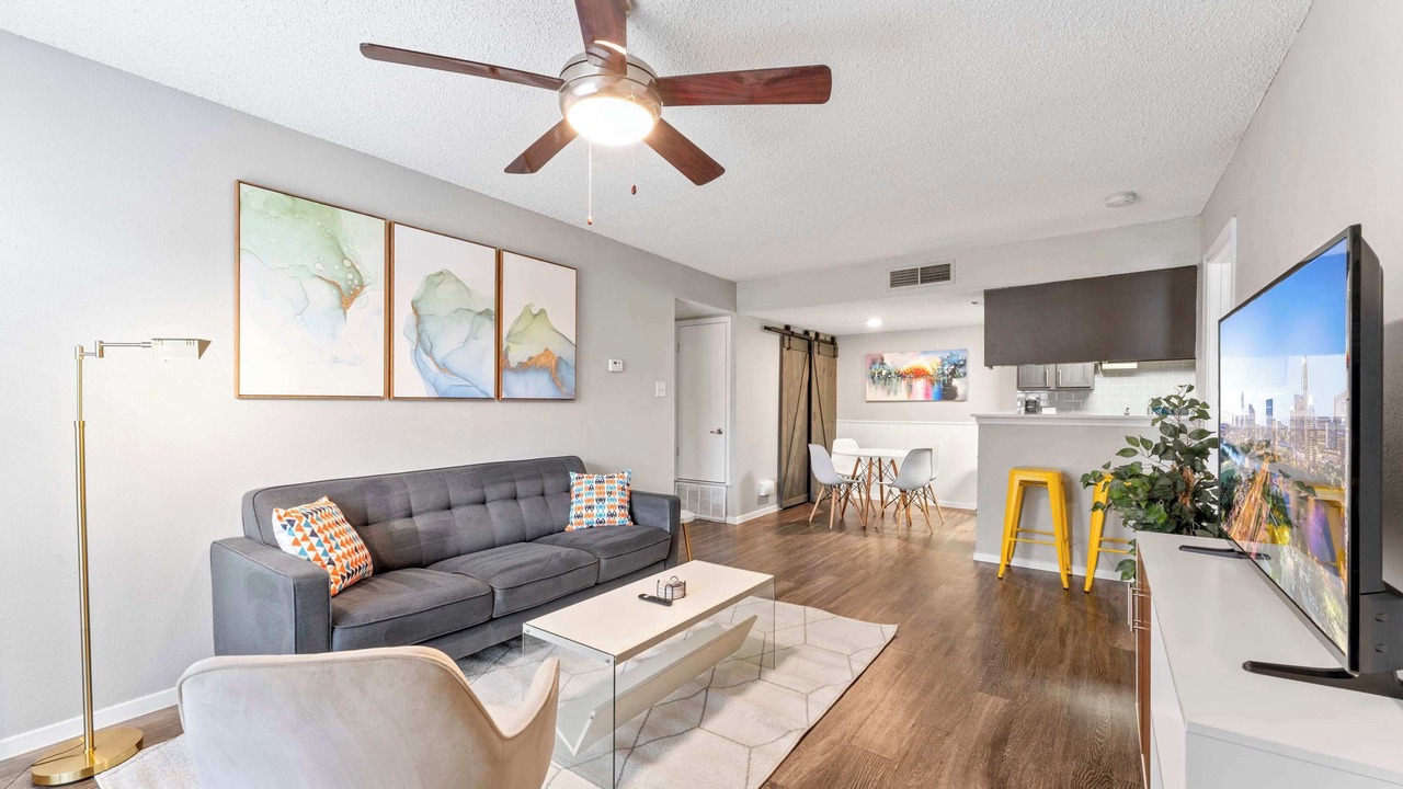 Photo of Livingroom in Dawson