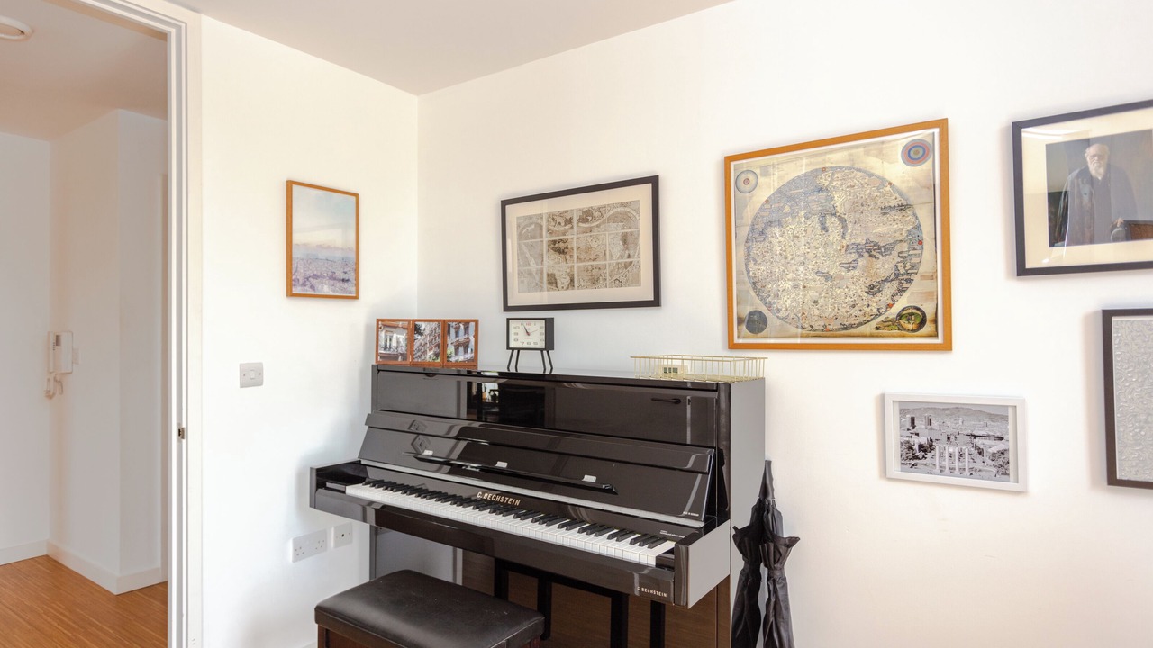 Photo of Others in Clapham