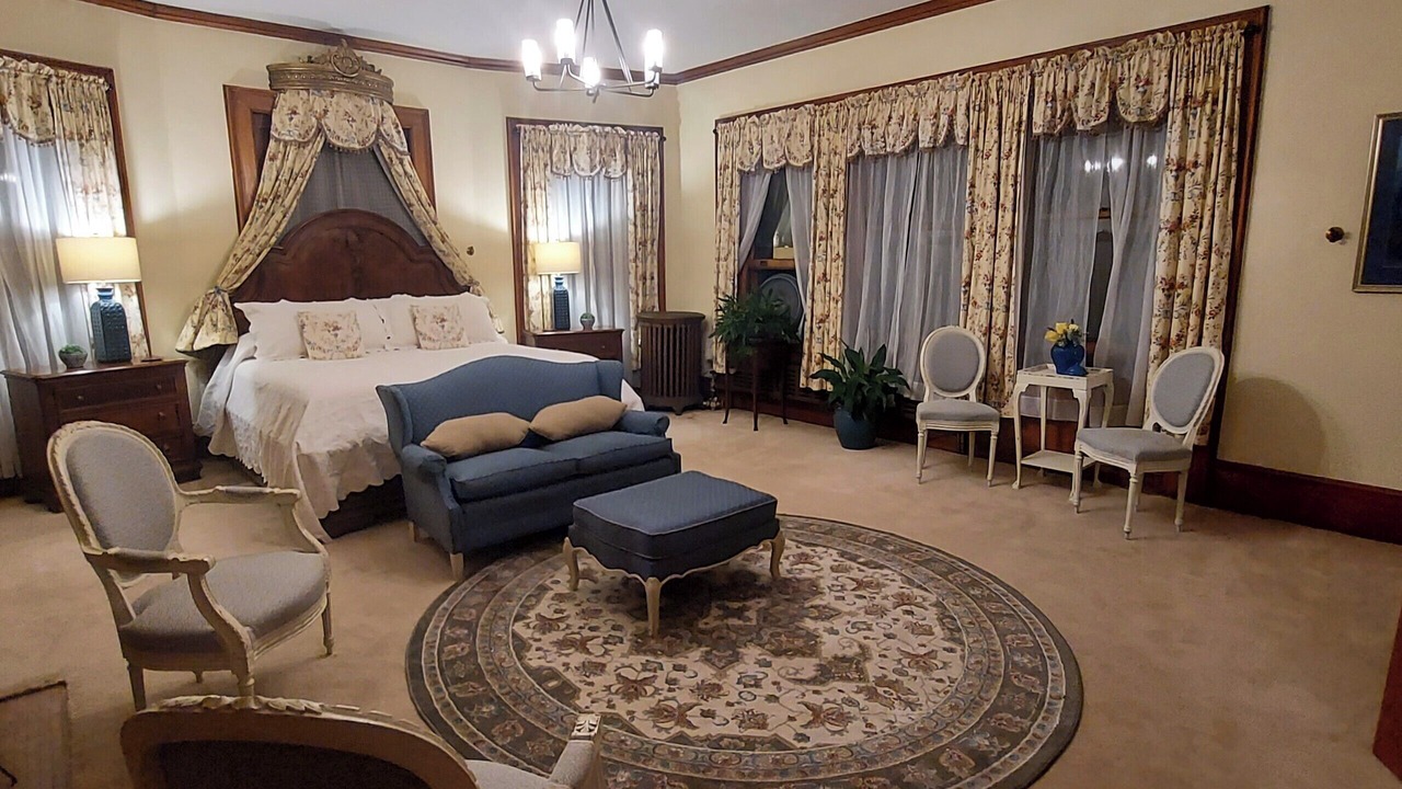 Photo of Bedroom in Lyons Falls