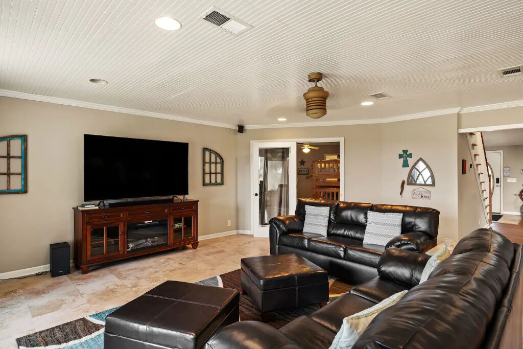 Photo of Livingroom in Waverly
