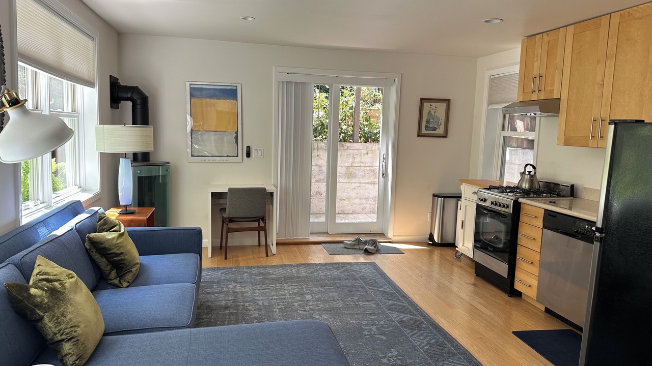 Photo of Livingroom in Western Addition