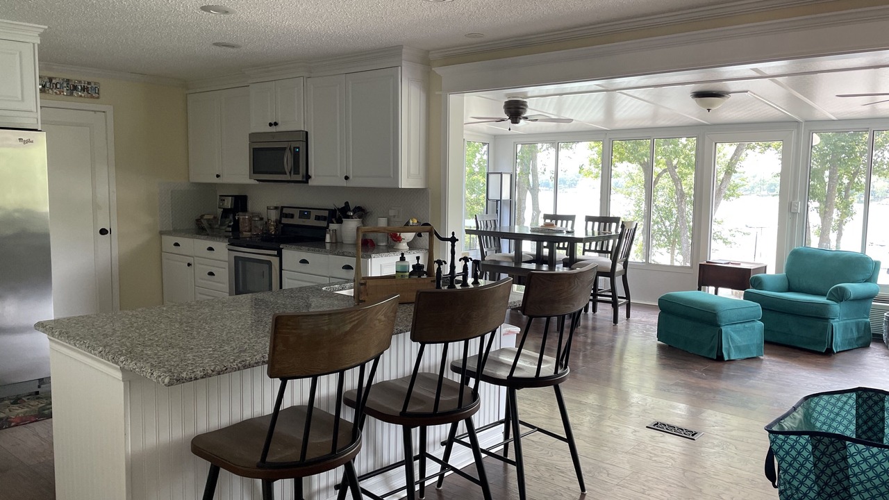Photo of Kitchen in Linn Valley