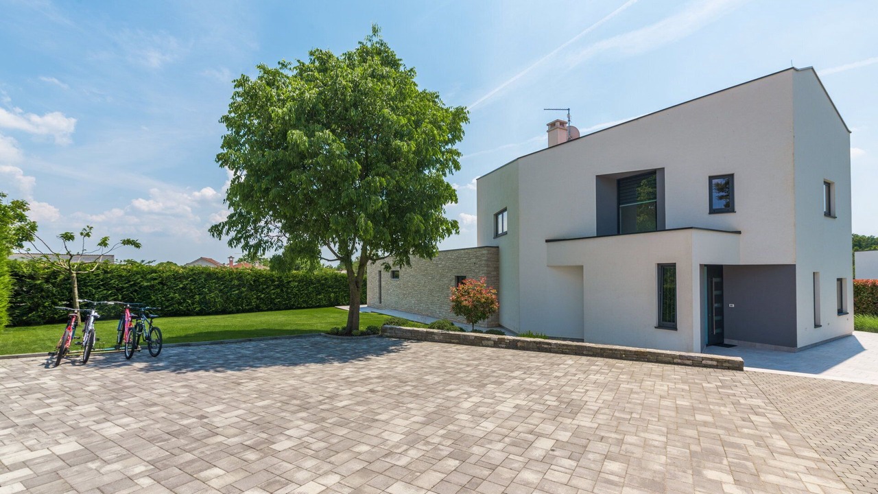 Photo of Outdoor in Kringa