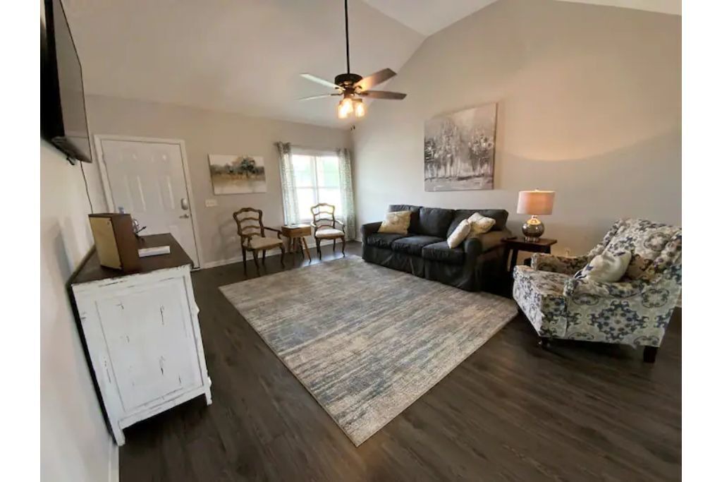 Photo of Livingroom in Statesboro