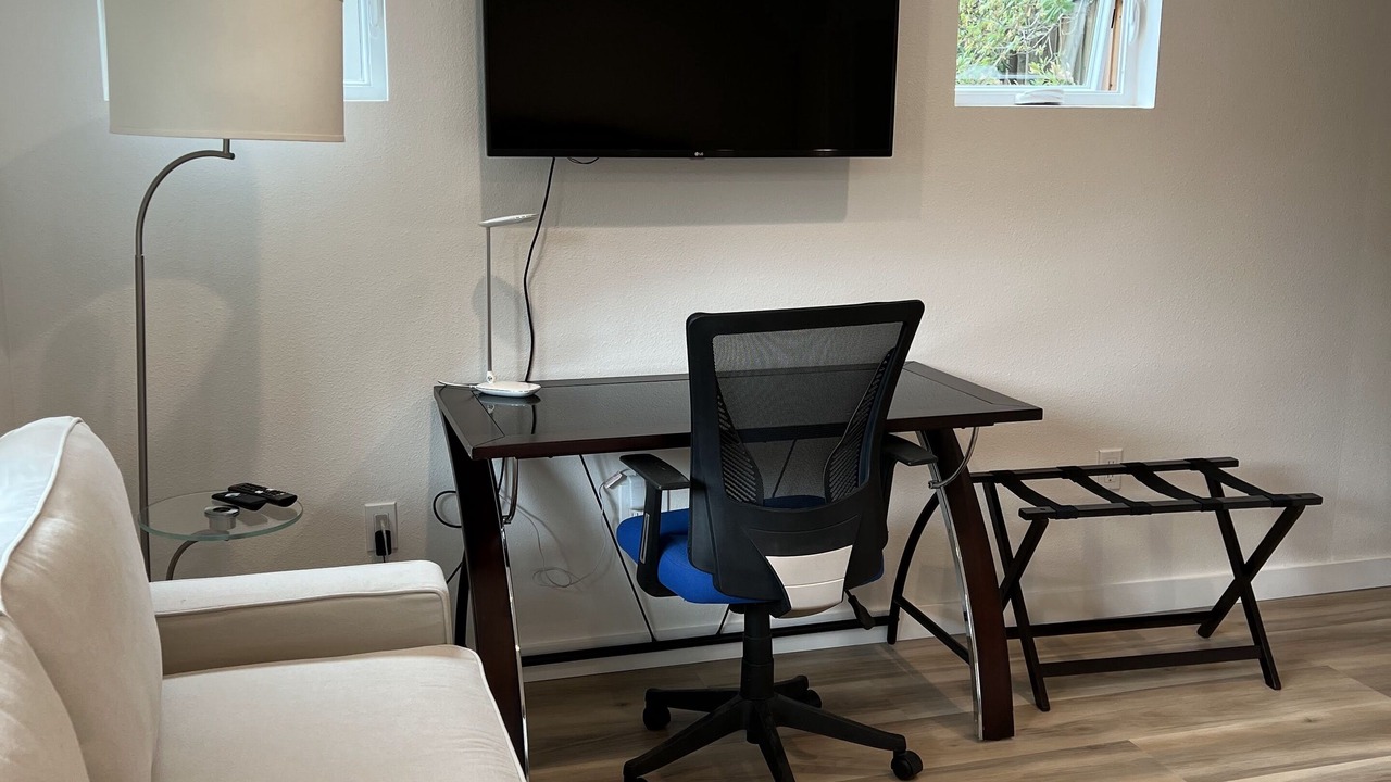 Photo of Livingroom in Crescent Park