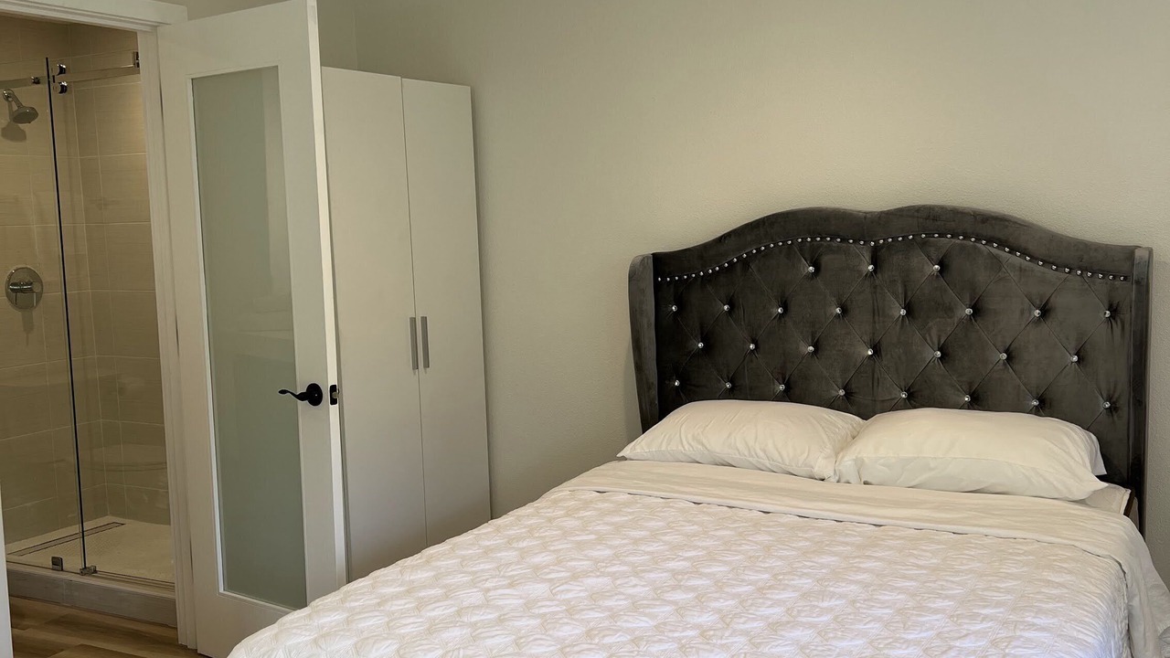 Photo of Bedroom in Crescent Park