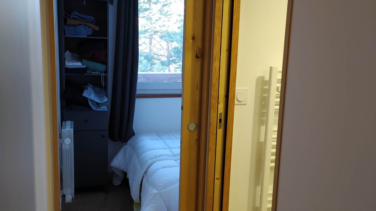 Photo of Bedroom in Genos