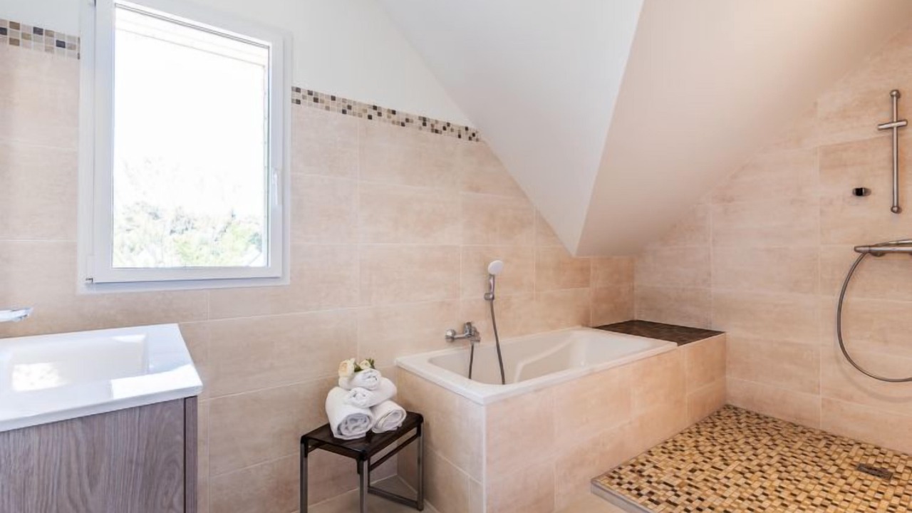 Photo of Bathroom in La Trinite-sur-Mer