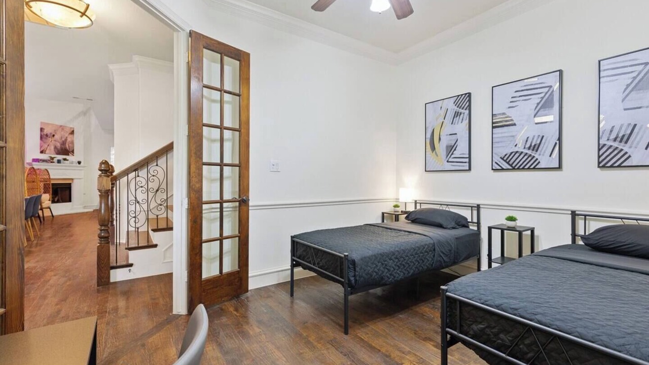 Photo of Bedroom in Glencoe