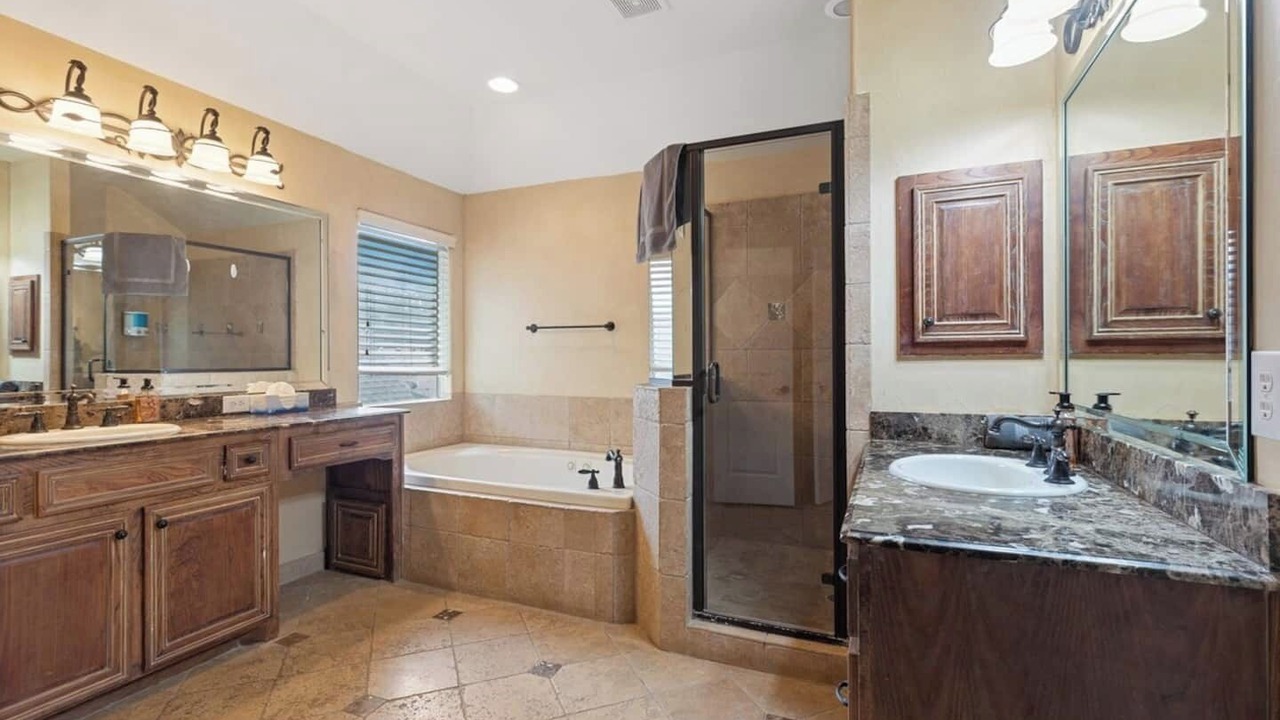 Photo of Bathroom in Glencoe
