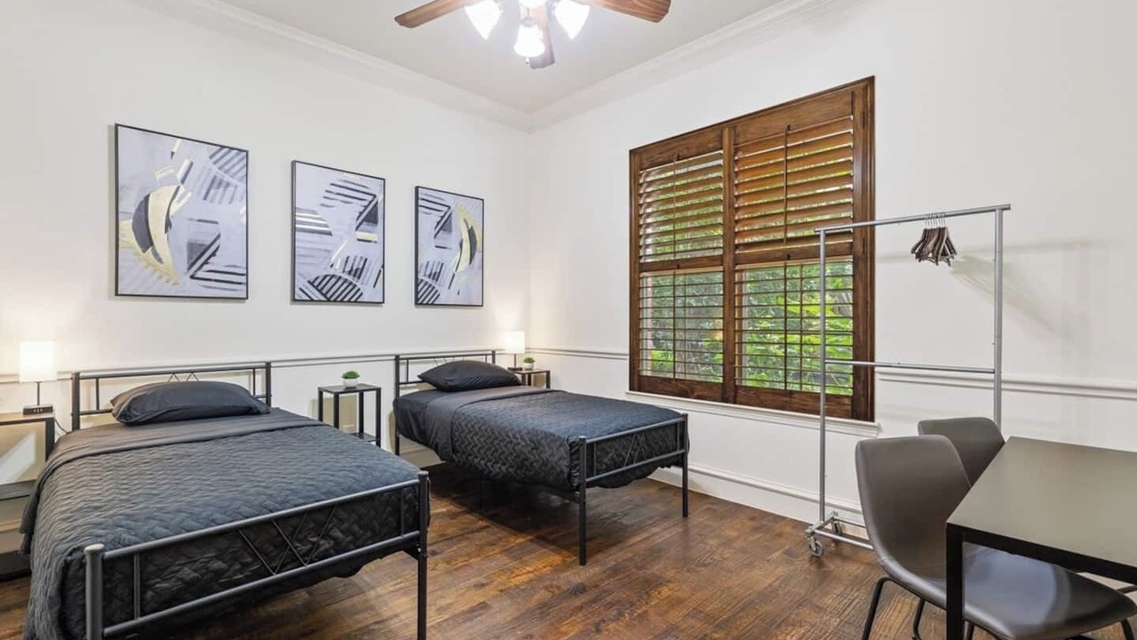 Photo of Bedroom in Glencoe