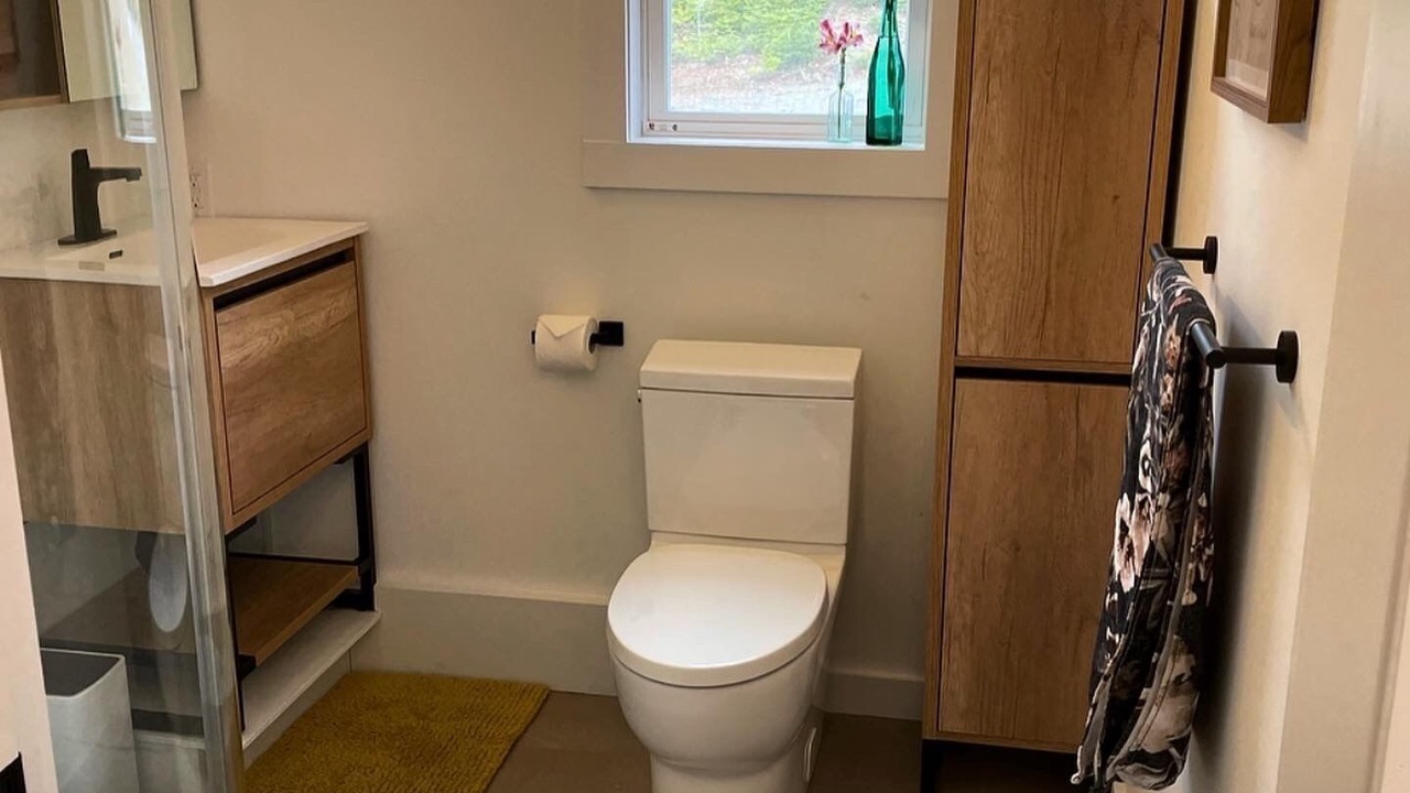 Photo of Bathroom in Erbs Cove