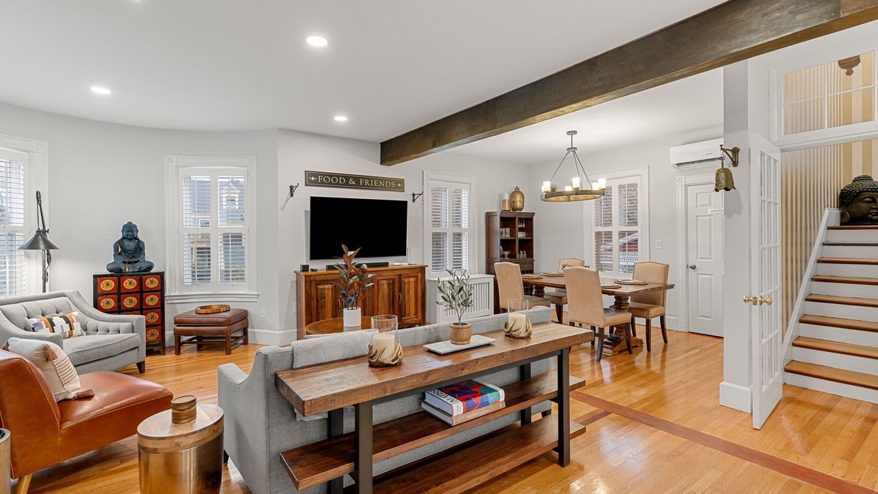 Photo of Livingroom in St. Marks