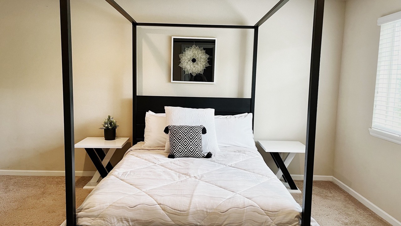 Photo of Bedroom in North Bethany