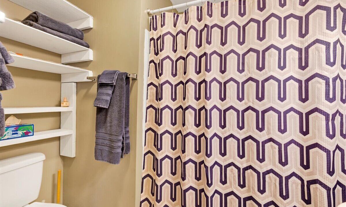 Photo of Bathroom in Green Pond