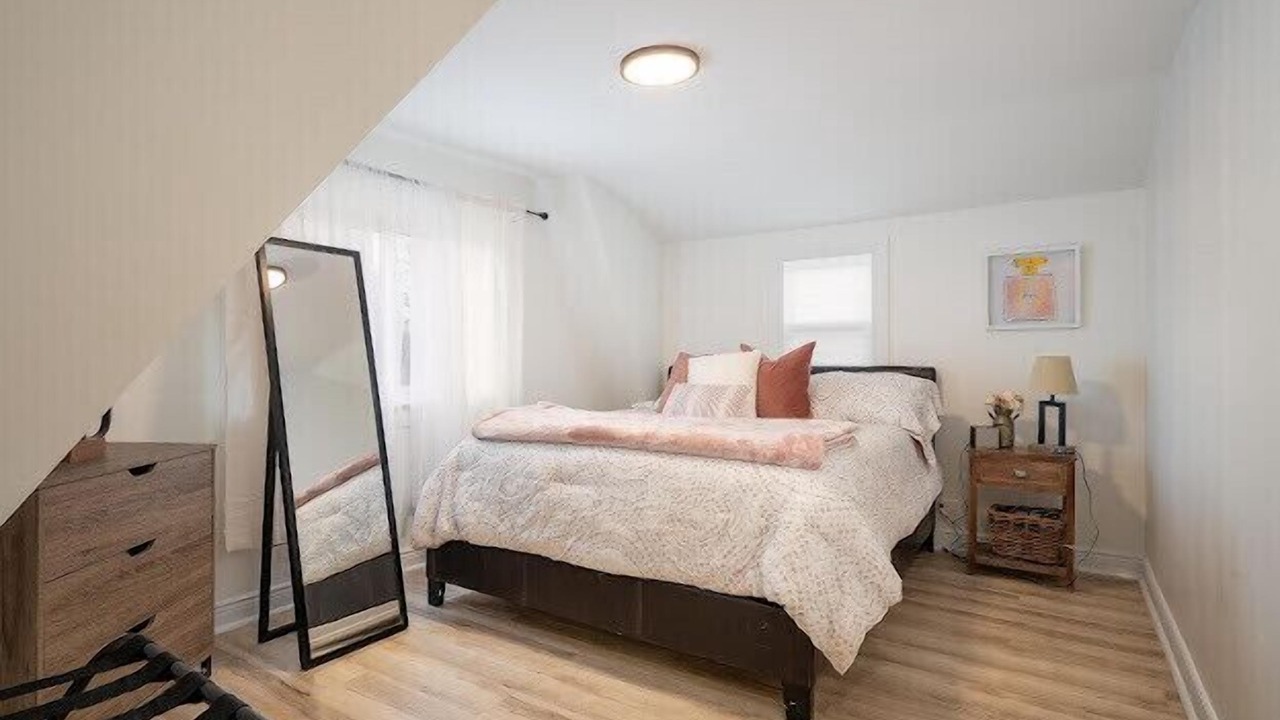 Photo of Bedroom in Sarnia