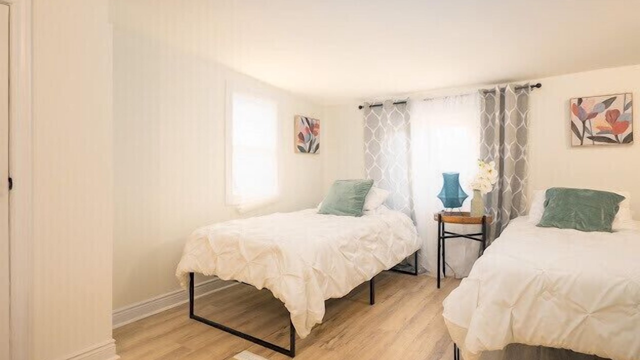 Photo of Bedroom in Sarnia