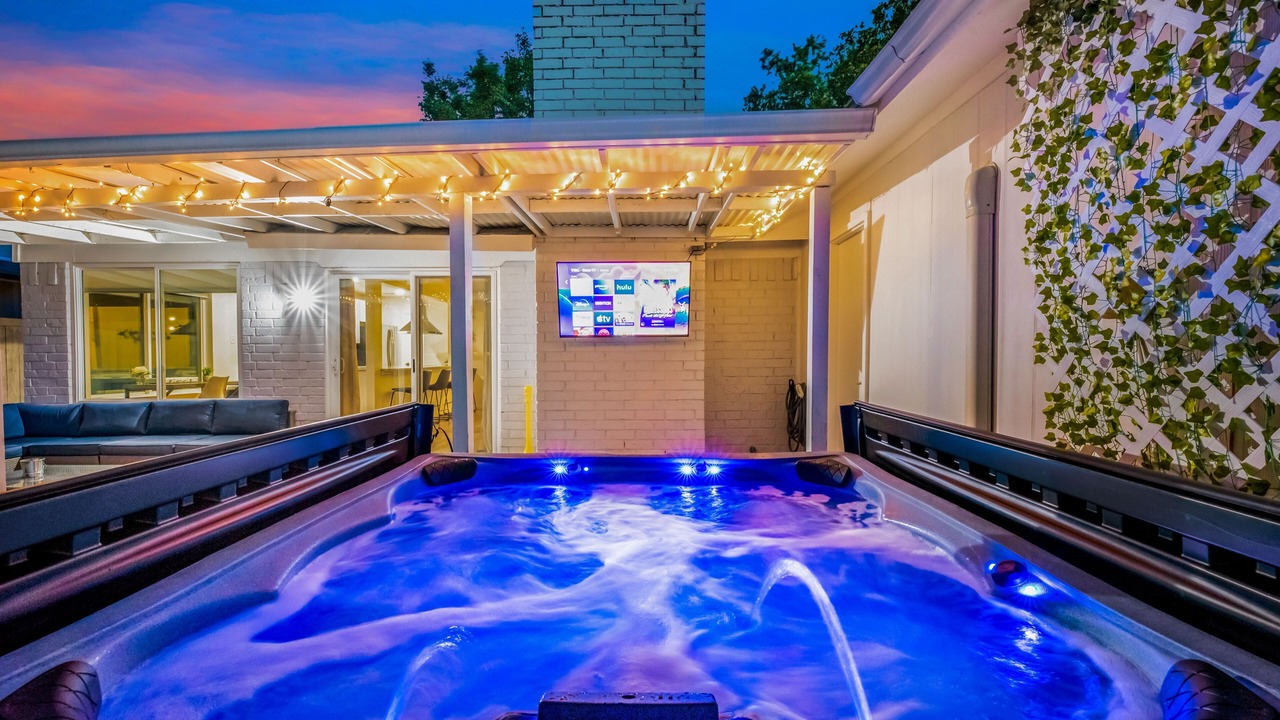Photo of Outdoor in Northeast Carrollton