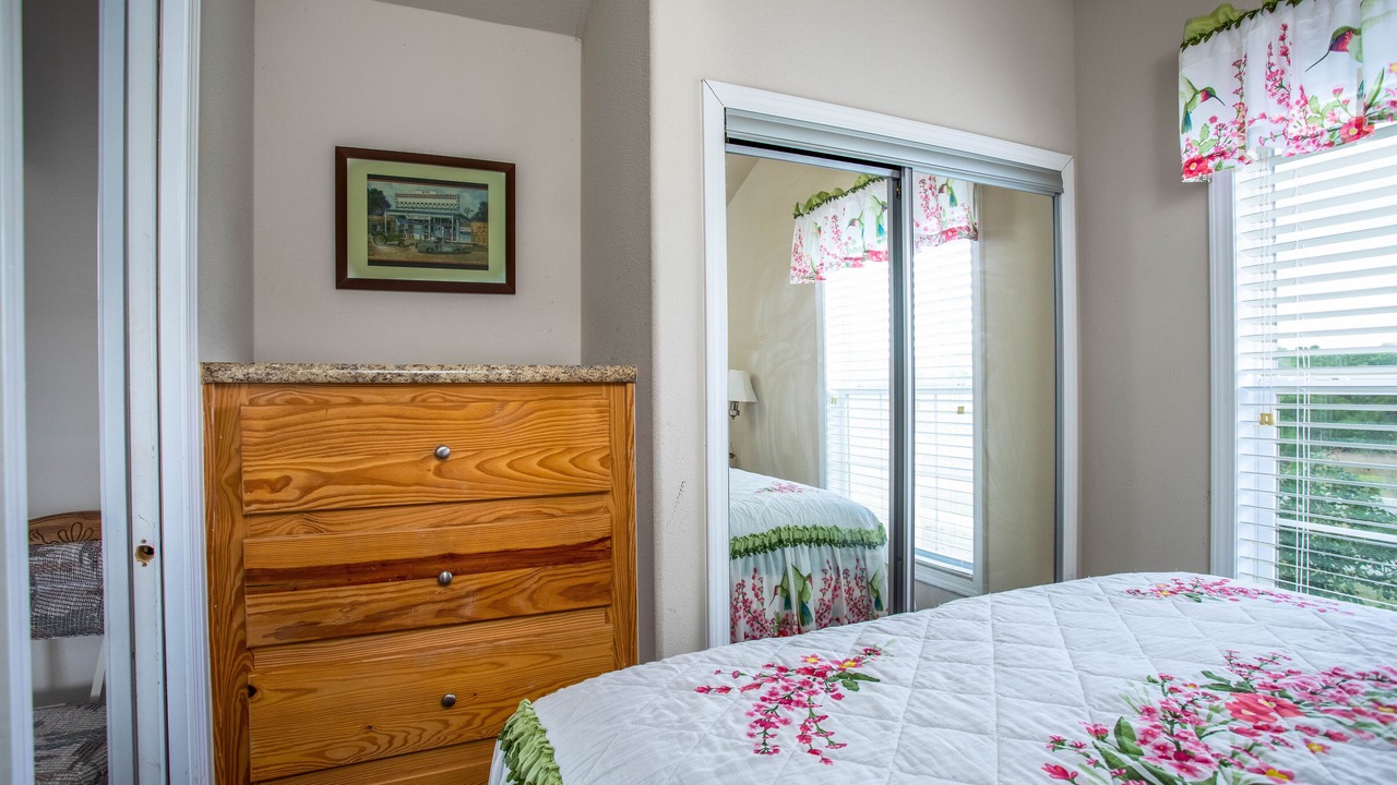 Photo of Bedroom in Hye