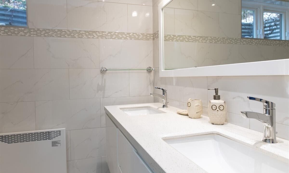 Photo of Bathroom in Ivry-sur-le-Lac