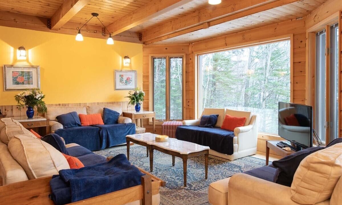Photo of Livingroom in Ivry-sur-le-Lac