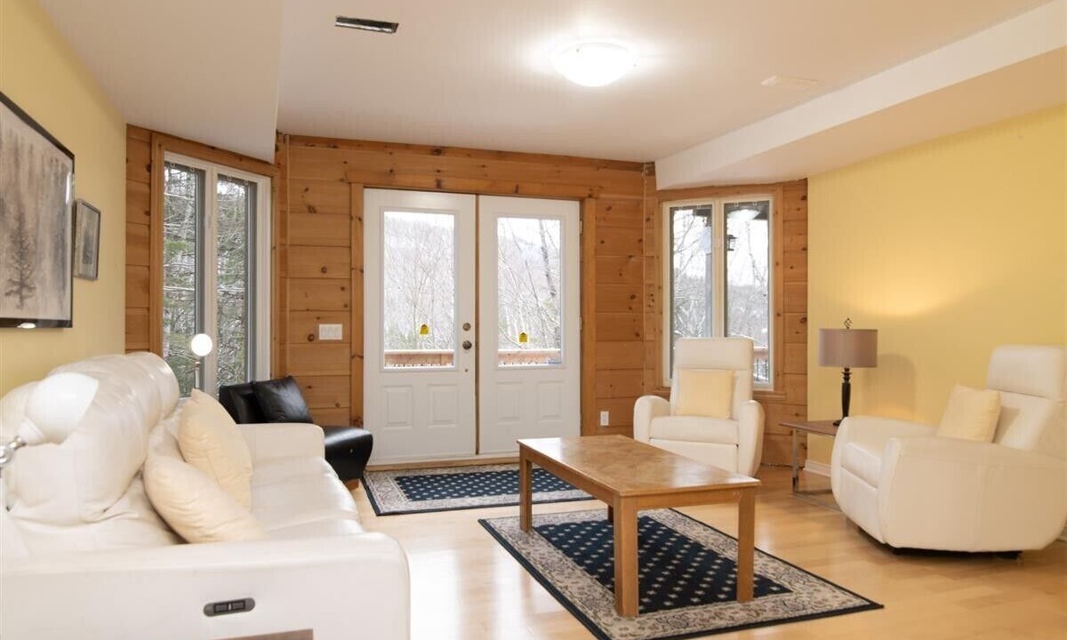 Photo of Livingroom in Ivry-sur-le-Lac