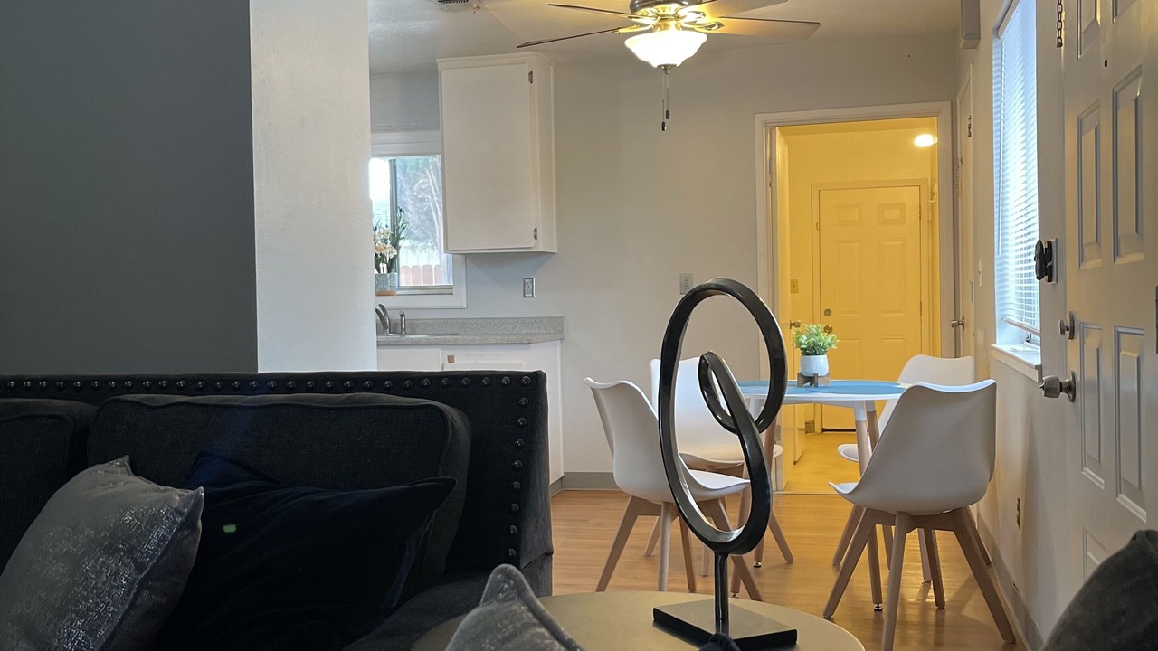 Photo of Livingroom in Lathrop