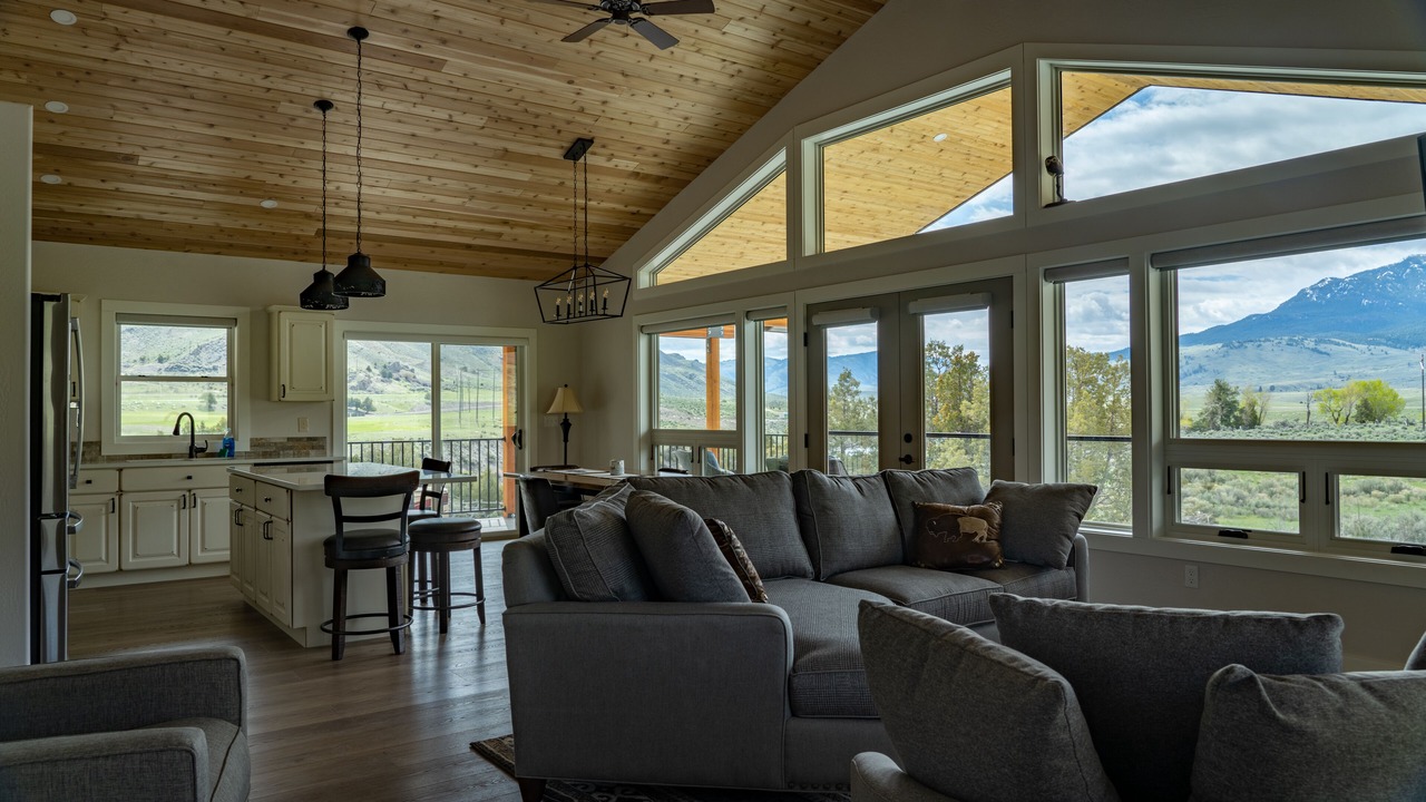 Photo of Livingroom in Gardiner