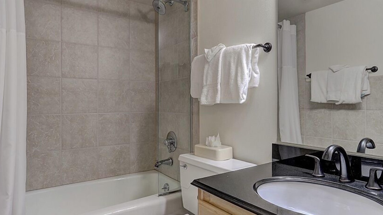 Photo of Bathroom in Copper Mountain Village