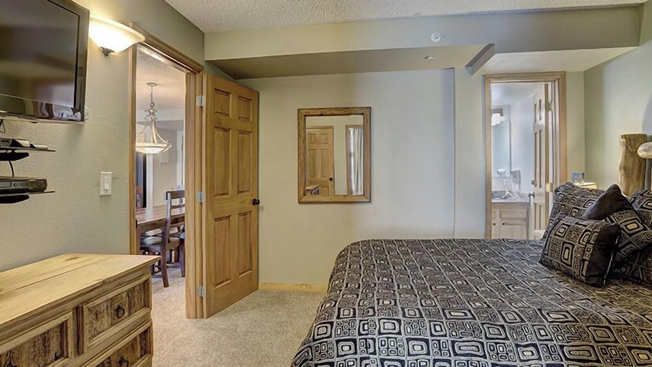 Photo of Bedroom in Copper Mountain Village