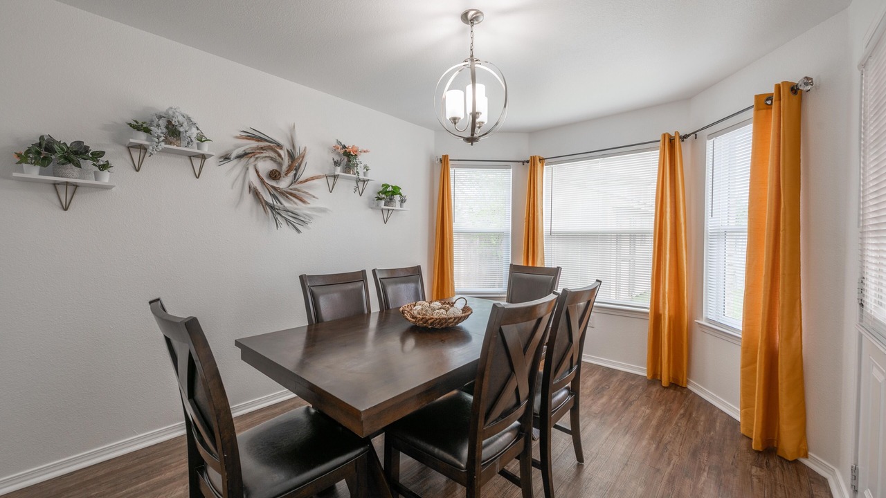 Photo of Livingroom in Killeen