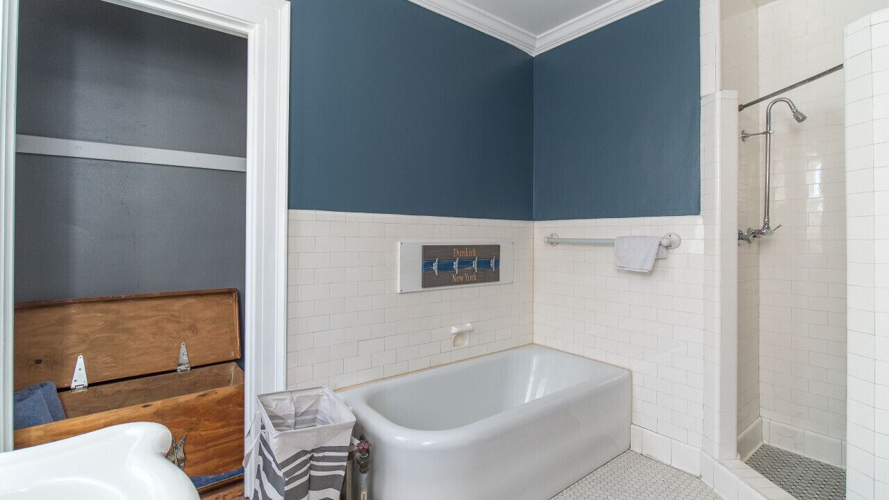 Photo of Bathroom in Dunkirk