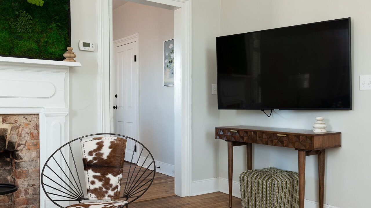 Photo of Livingroom in Belmont