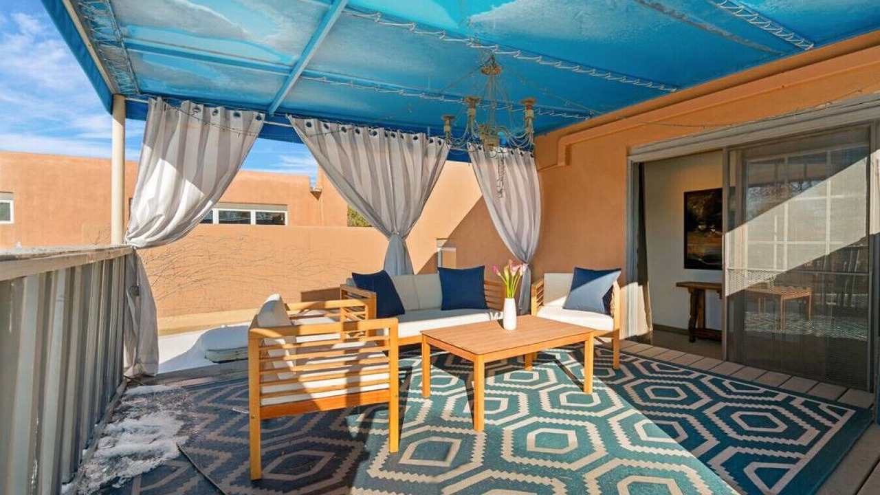 Photo of Patio Balcony in Historic Eastside