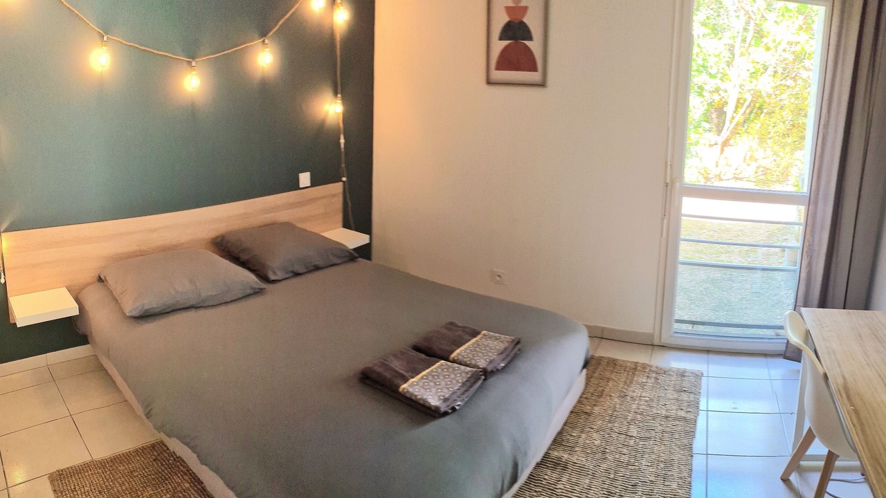 Photo of Bedroom in Alco