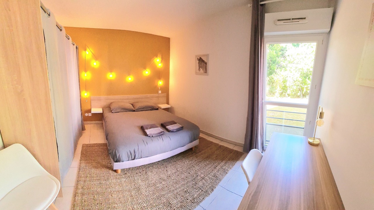 Photo of Bedroom in Alco