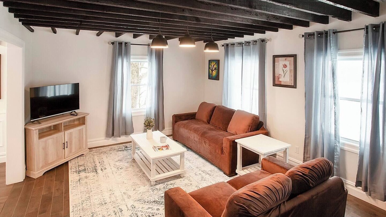Photo of Livingroom in Goshen