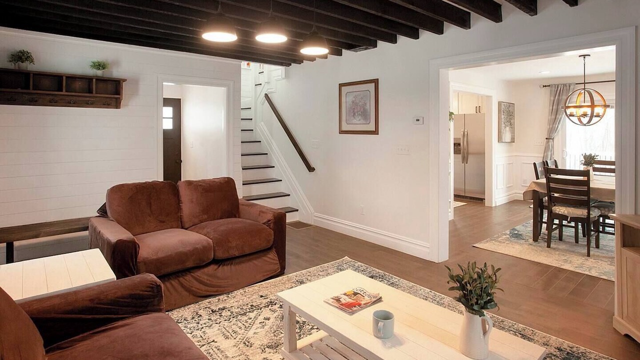 Photo of Livingroom in Goshen