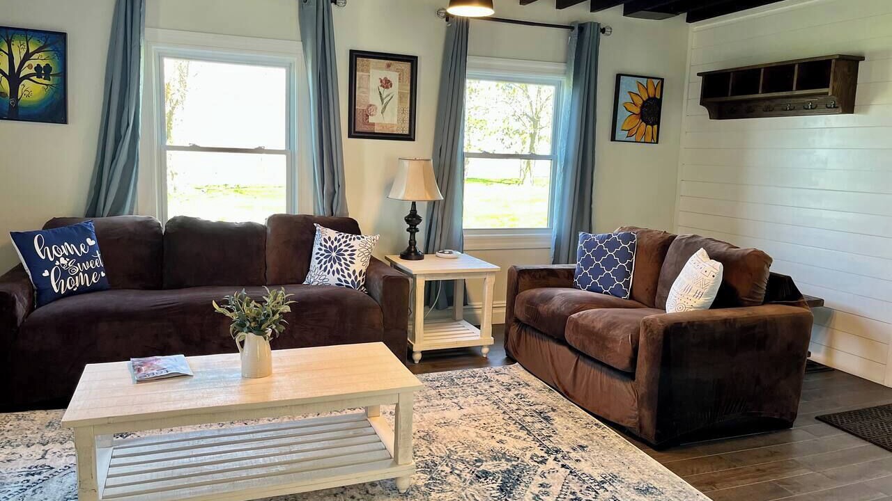 Photo of Livingroom in Goshen