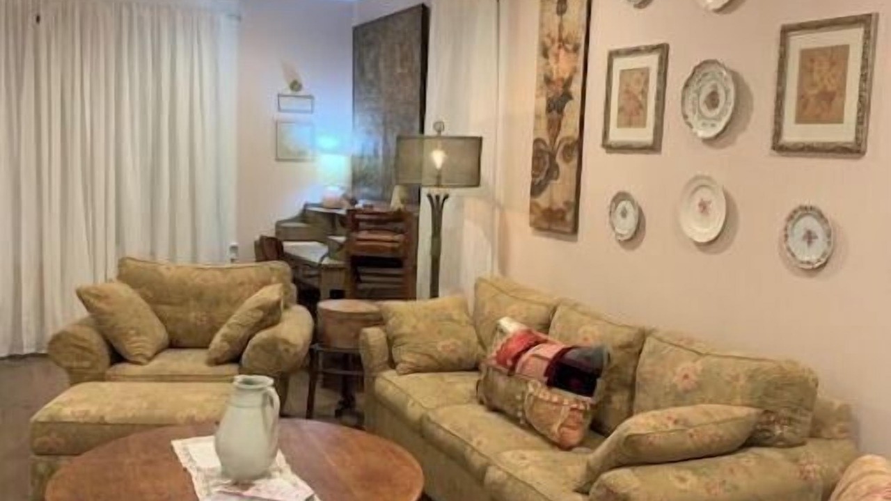 Photo of Livingroom in Pendleton